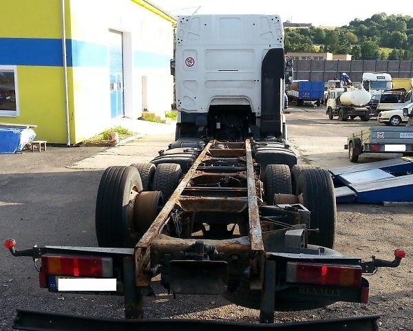Renault Premium (2004) 6x2 podvozek měchy retarder - fotka 2 z 10