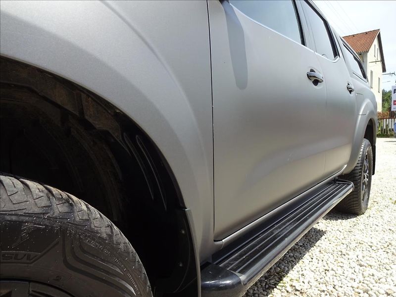 Nissan Navara 2,3 dCi 140 kW 4x4 Automat - fotka 13 z 60