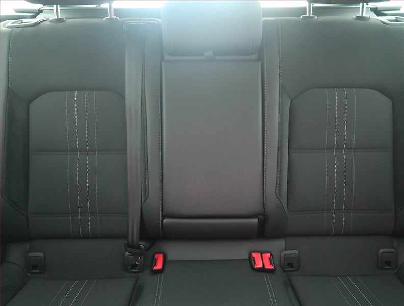 Volkswagen Passat (2017) 2.0 TDI, 4X4, Automat - fotka 10 z 14