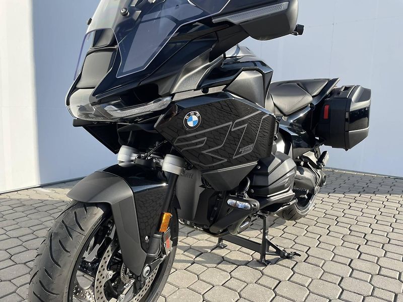 BMW (2026) R 1300 RT - fotka 9 z 16