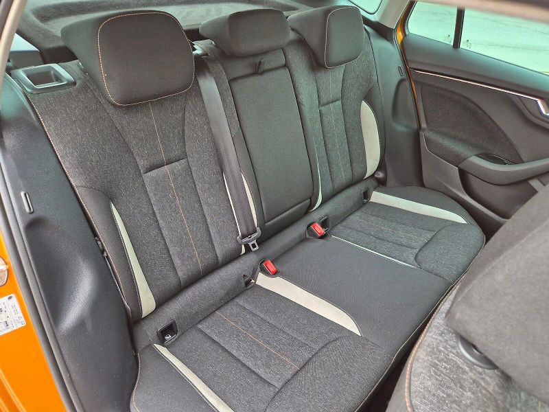 Škoda Kamiq (2025) Top Selection 1.0TSi 85kW 6°ma - fotka 18 z 27