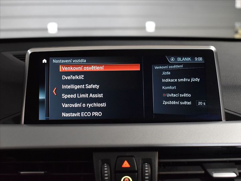 BMW X1 2,0 118D - fotka 18 z 23