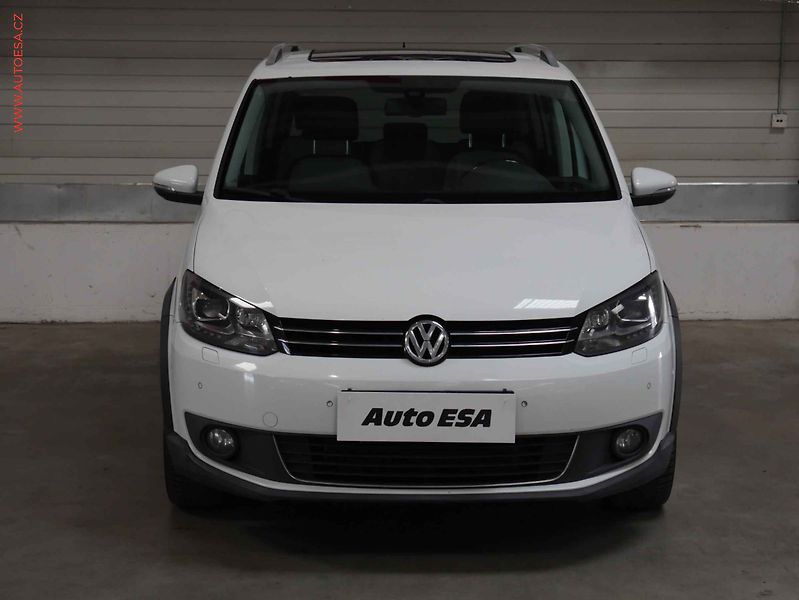 Volkswagen Touran (2014) 1.6 TDi, ČR, STK7/28 - fotka 2 z 20