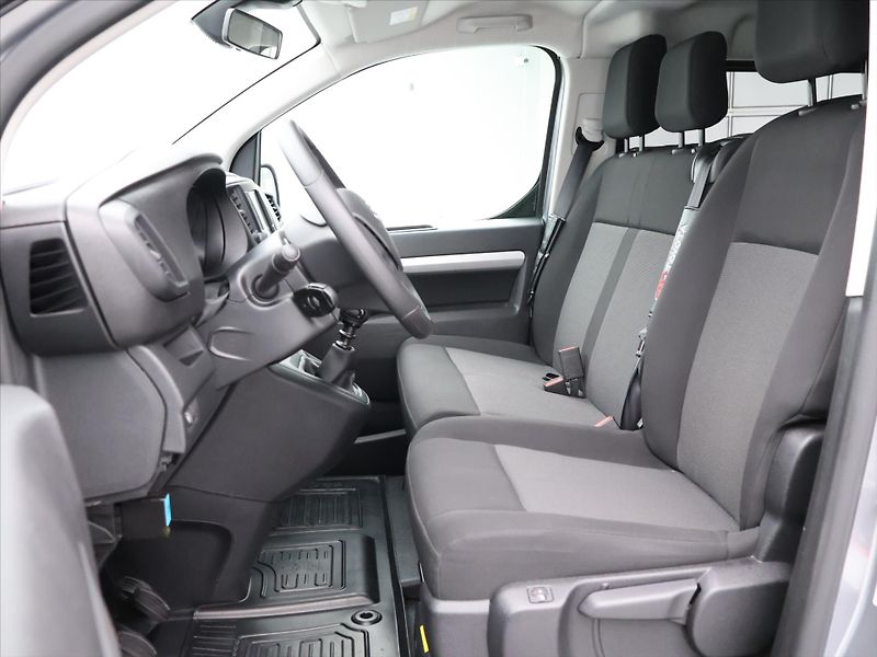 Toyota ProAce 2,0 D 106kW CZ DPH - fotka 11 z 27