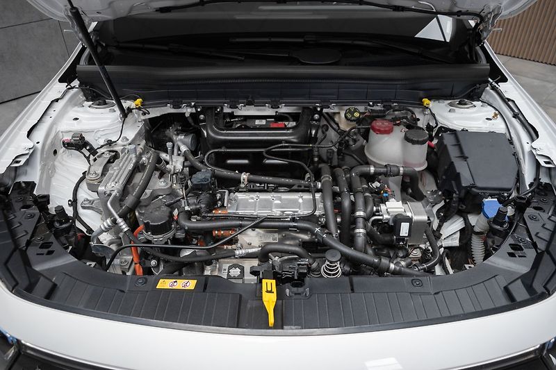 Mercedes-Benz EQB 300 66kWh*4MATIC*AMG*KAMERA*So - fotka 40 z 47