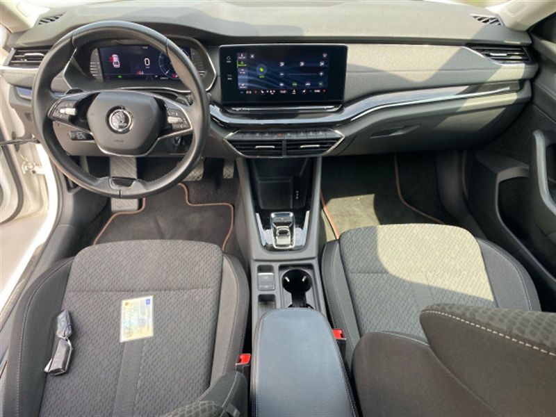 Škoda Octavia (2023) 1.5 TSI e-TEC DSG Style + - fotka 5 z 6