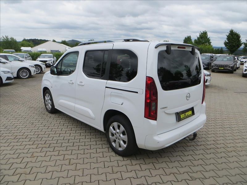 Opel Combo 1,5 CDTI 96kW Life Edit Plus - fotka 5 z 22