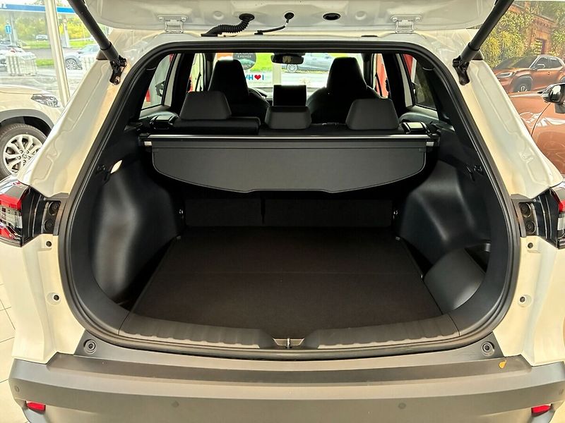 Toyota Corolla Cross Style 1,8 Hybrid + Zimní kompl - fotka 2 z 3