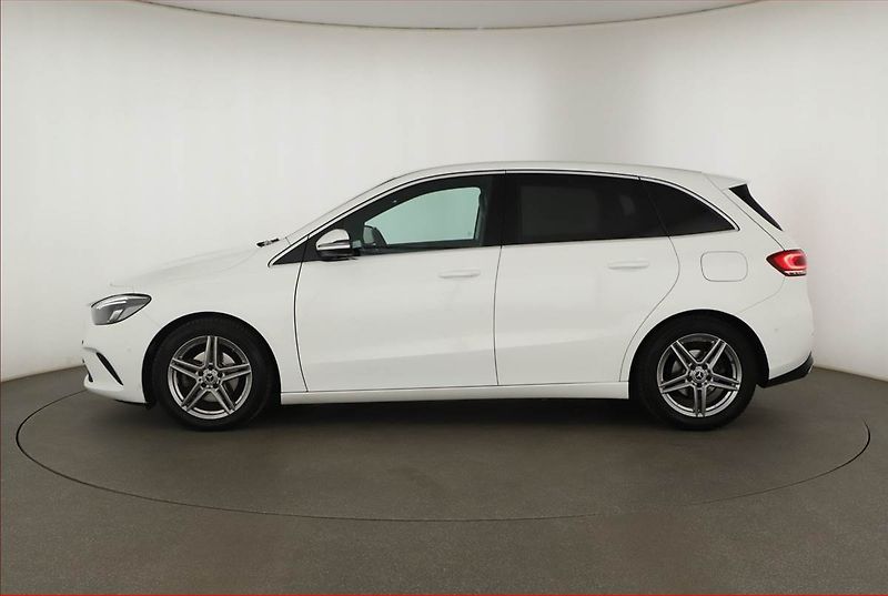 Mercedes-Benz Třídy B (2019) B 180 - fotka 3 z 24