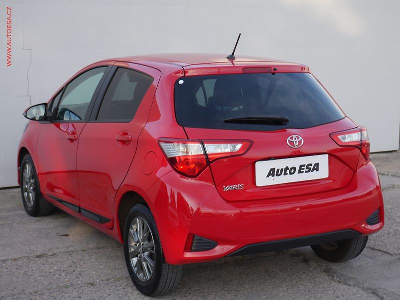 Toyota Yaris (2017) 1.5i, 1.maj,ČR, servis.kniha - fotka 4 z 15