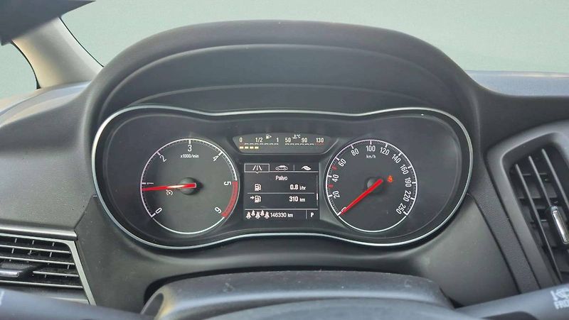 Opel Zafira INNOVATION 2.0 CDTI (125KW/170 - fotka 26 z 47