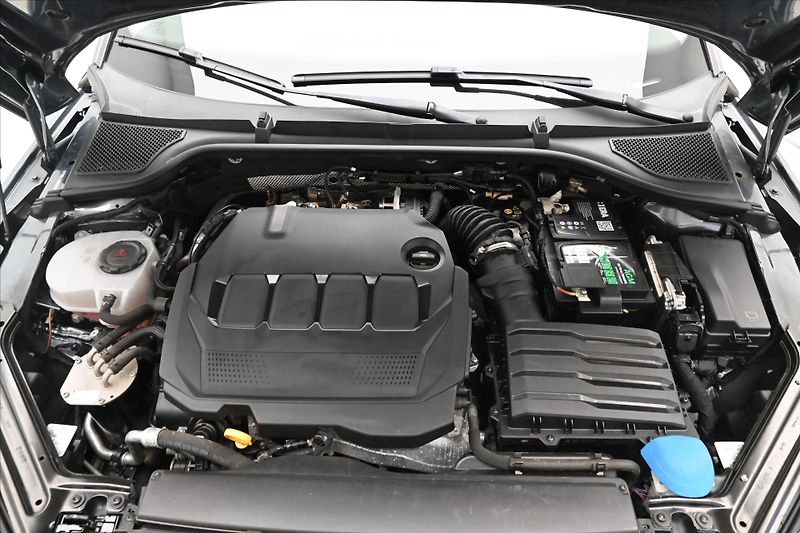 Škoda Octavia 2,0 TDI 110 kW DSG Style Záruk - fotka 9 z 32