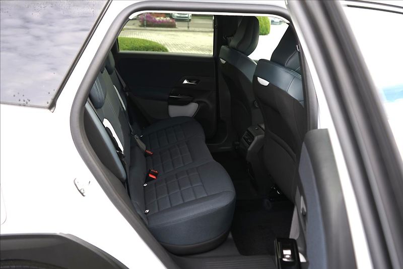 Citroën C5 Aircross (2026) 1,2 Hybrid 145k Automatic PLUS - fotka 12 z 25
