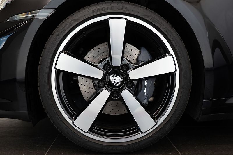 Porsche 911 (992.2) Carrera Pano/Bose/Spor - fotka 21 z 23