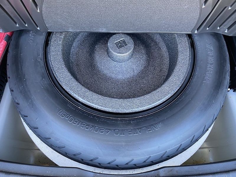 Toyota RAV4 2.5Plug-in, ČR, Selection, 4x4 - fotka 32 z 36