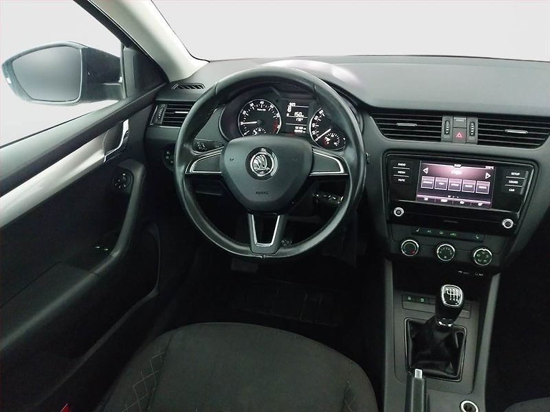 Škoda Octavia (2017) 1.0 TSI, Vyhř. sedaček - fotka 7 z 15