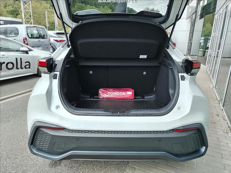 Toyota C-HR 1.8 HYBRID e-CVT FWD  STYLE - fotka 9 z 11
