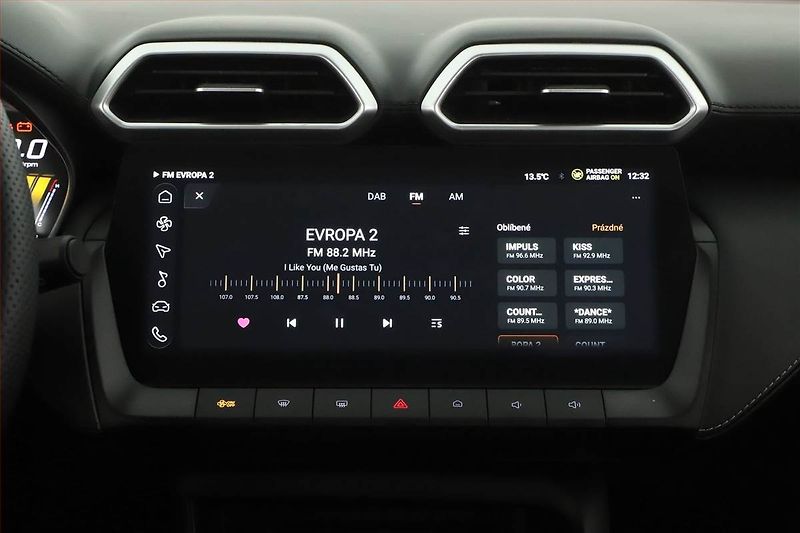 MG ZS (2025) 1.5 i, Elegance, FullLed - fotka 9 z 23
