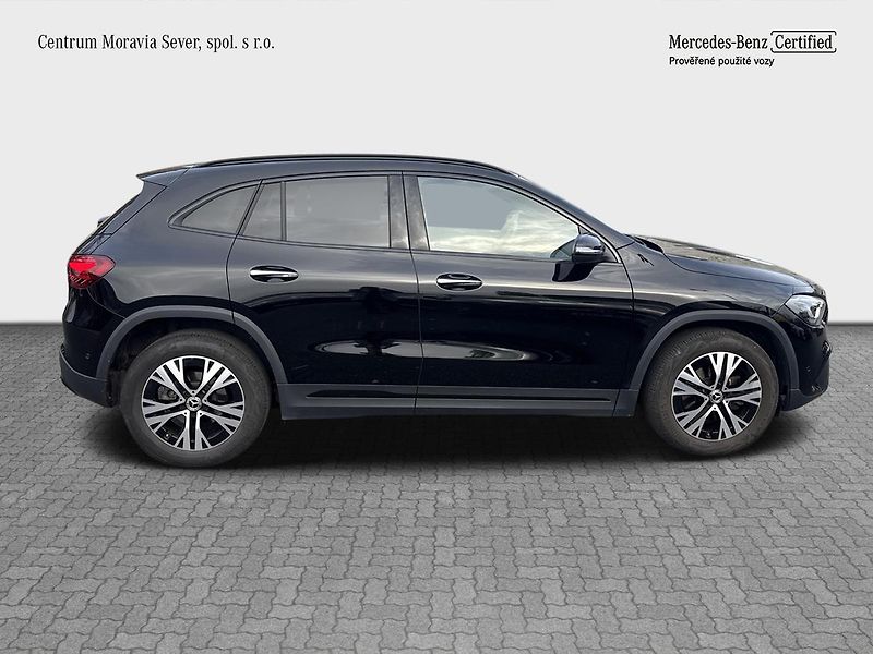 Mercedes-Benz GLA 200d 4MATIC - fotka 6 z 16