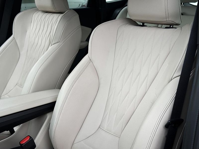 BMW X1 xDrive30e - fotka 14 z 24