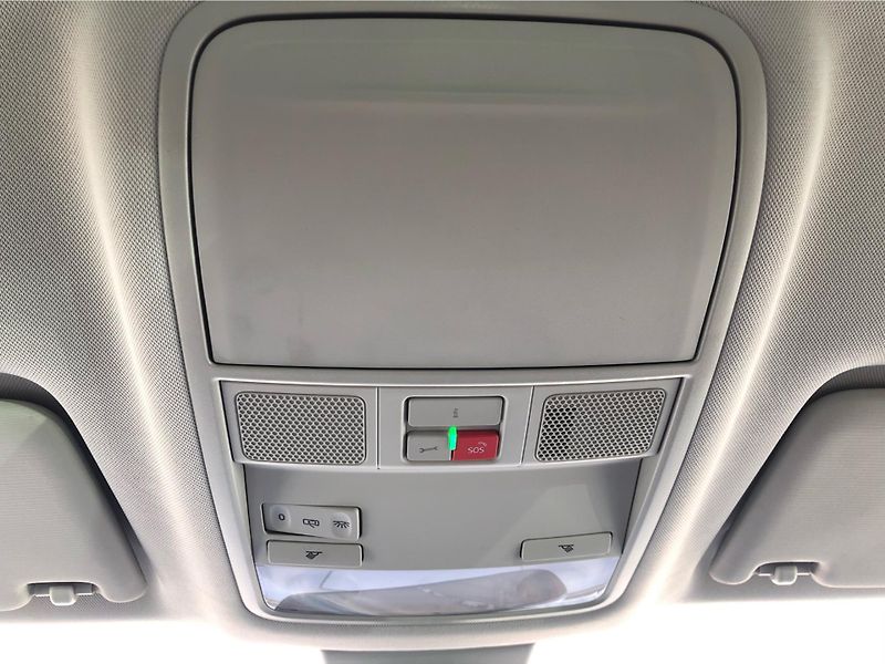 Škoda Karoq 2.0 TDi DSG 7st. AMBITION - fotka 25 z 29