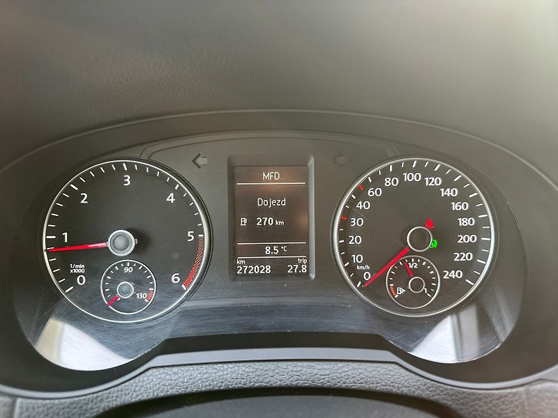 Volkswagen Sharan (2010) 2.0Tdi 125kw DSG Highline - fotka 17 z 35