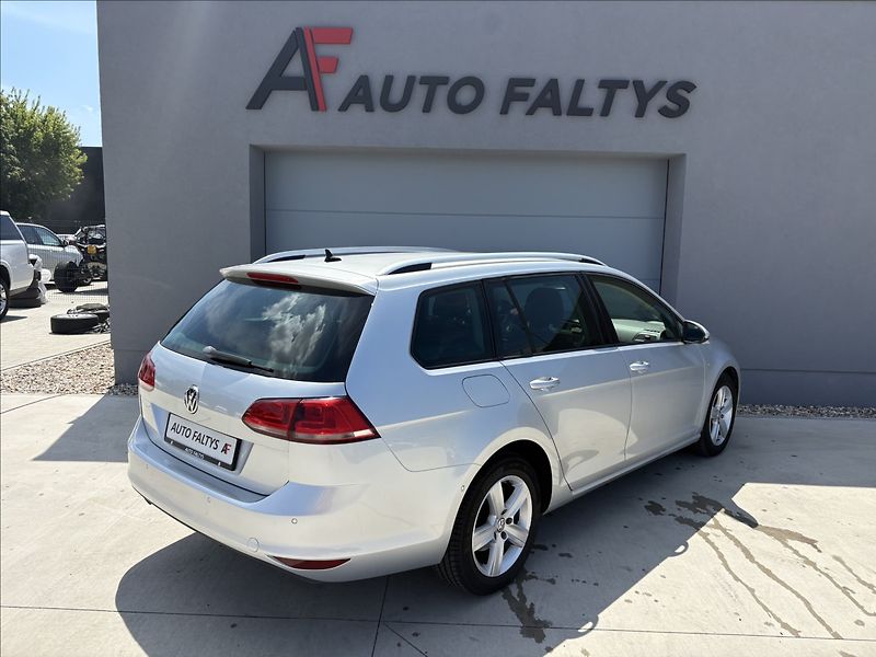 Volkswagen Golf 1,6 TDI rozvody spojka servis - fotka 7 z 33