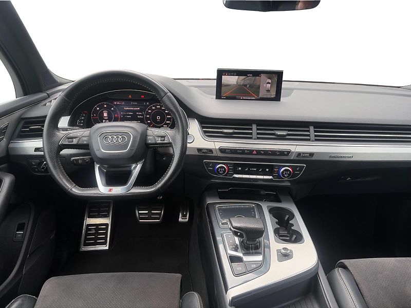 Audi Q7 3.0TDi S-Line Quattro 7míst - fotka 5 z 23