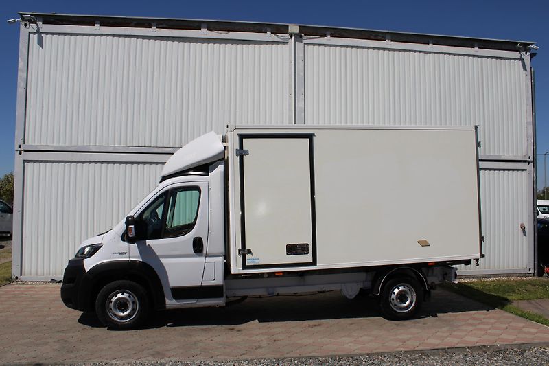 Fiat Ducato 2,3 Skříň+Chlaďák+klima+zásuvk - fotka 6 z 20