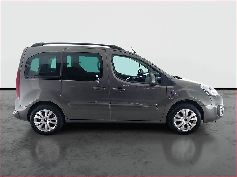 Citroën Berlingo (2016) Shine 1.6 BlueHDi, 5Míst, ČR - fotka 6 z 17