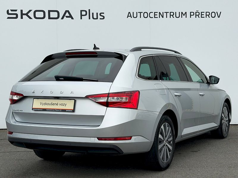 Škoda Superb (2022) 2.0 TDI 110kW Business - fotka 2 z 35