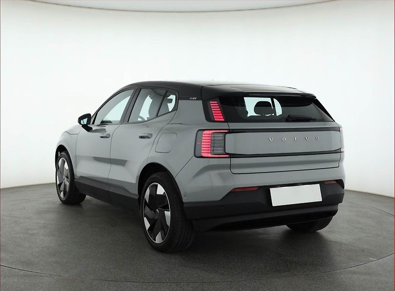 Volvo EX30 (2024) 69kWh Single Motor, SoH 97% - fotka 4 z 19