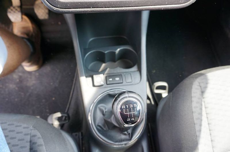 Škoda Roomster (2012) 1,4 - fotka 18 z 25