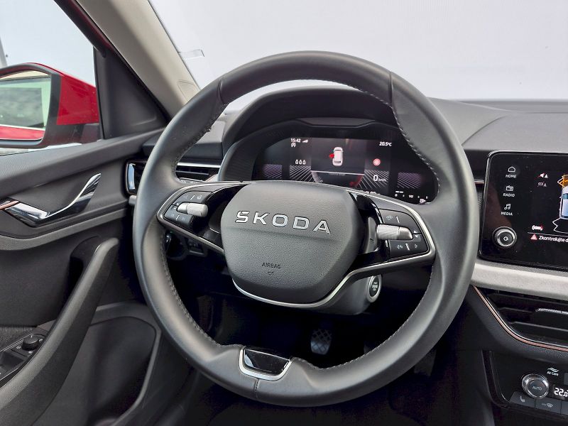 Škoda Kamiq (2025) Top Selection 1.5 TSI 110kW - fotka 10 z 27