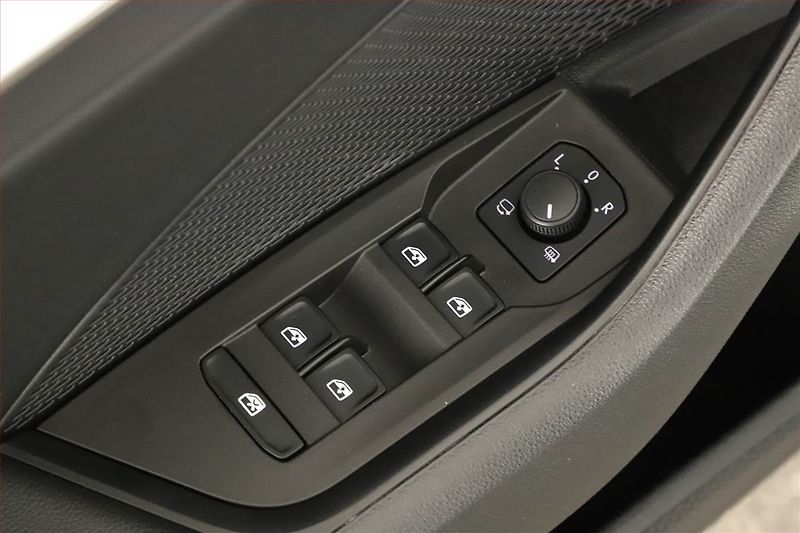 Škoda Octavia (2022) Style 2.0 TSI - fotka 10 z 14
