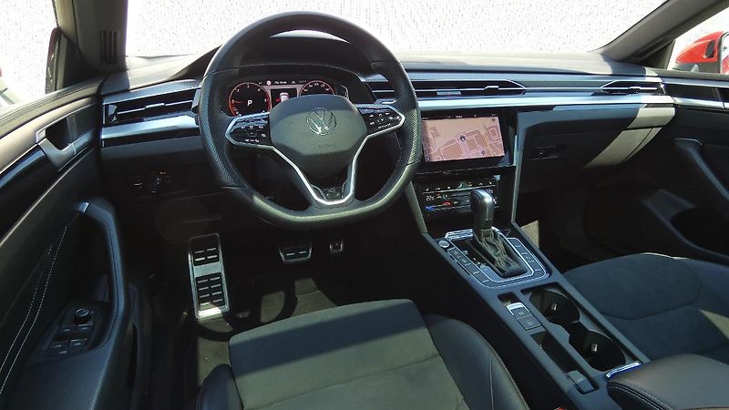 Volkswagen Arteon Shooting Brake 2.0 TDI DSG 4Mo - fotka 5 z 26
