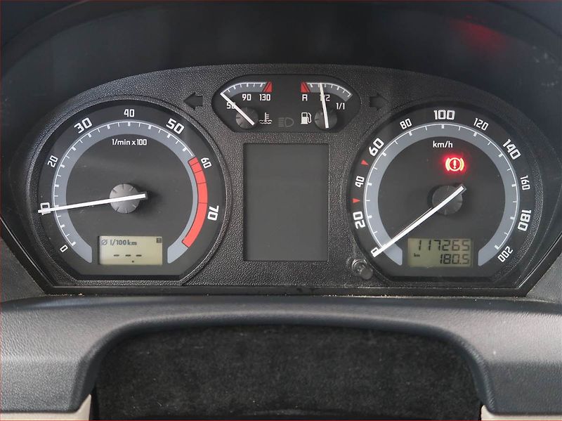 Škoda Fabia (2004) 1.2, nová STK, Tažné - fotka 11 z 15