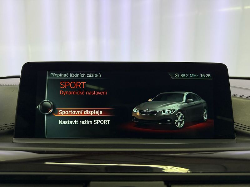 BMW Řada 4 440i xDrive GC M-SPORT, EL. ŠÍ - fotka 20 z 33