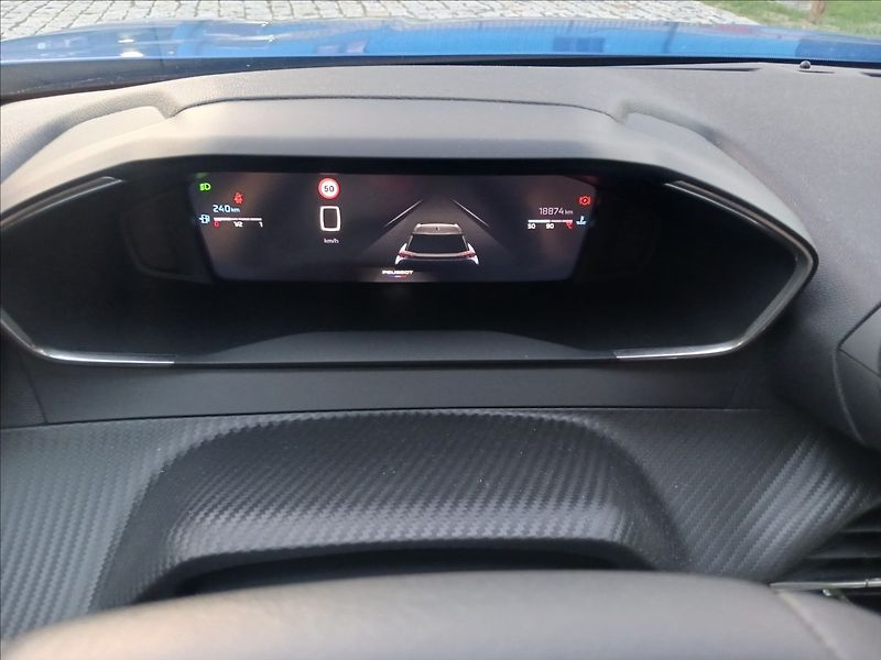 Peugeot 2008 1,2 ALLURE LIMITED edition - fotka 15 z 38