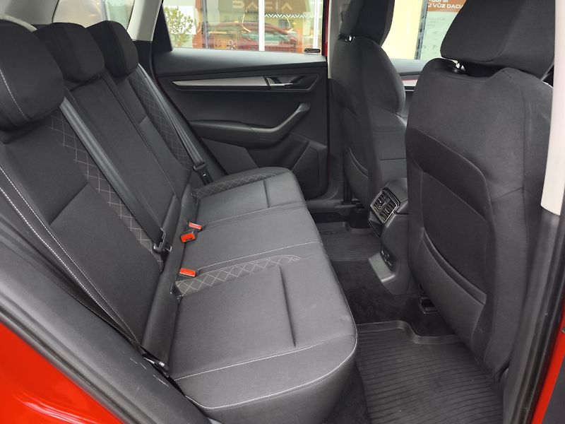 Škoda Karoq 2018 ČR 1.0TSI 85kW - fotka 16 z 30