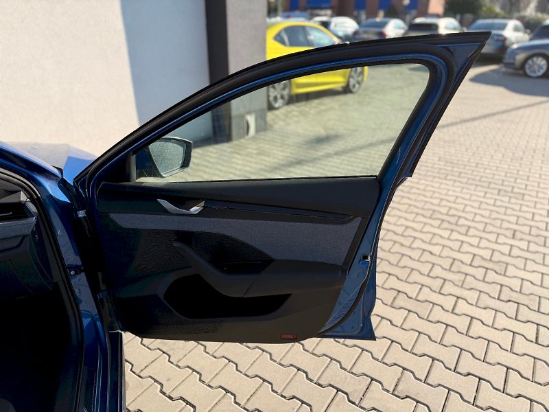 Škoda Octavia (2024) M-HEV SELEC TS 110/1.5 A7F - fotka 33 z 34