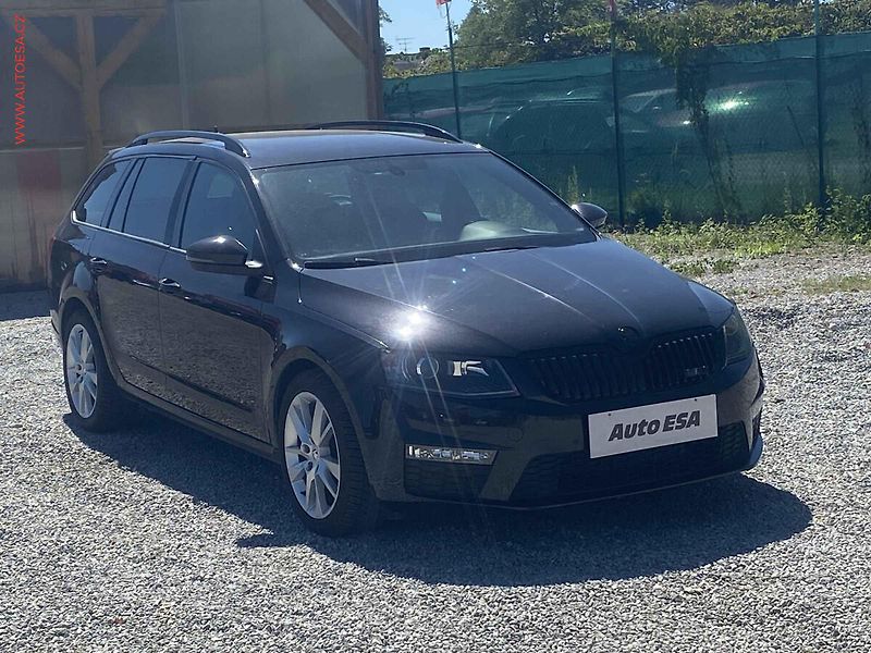 Škoda Octavia (2017) 2.0 TDi, DSG, bixen, navi - fotografie inzerátu