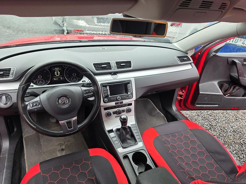 Volkswagen Passat 1.6 TDI Led Tz Navigace  - fotka 12 z 20