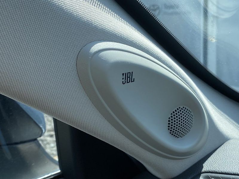 Toyota Highlander 2.5HSD, ČR-1m, Executive, DPH - fotka 23 z 23