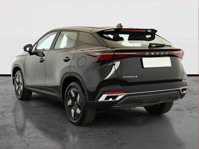 Omoda 5 (2025) 1.6 T, BASIC, Parkovací kamera - fotka 4 z 19