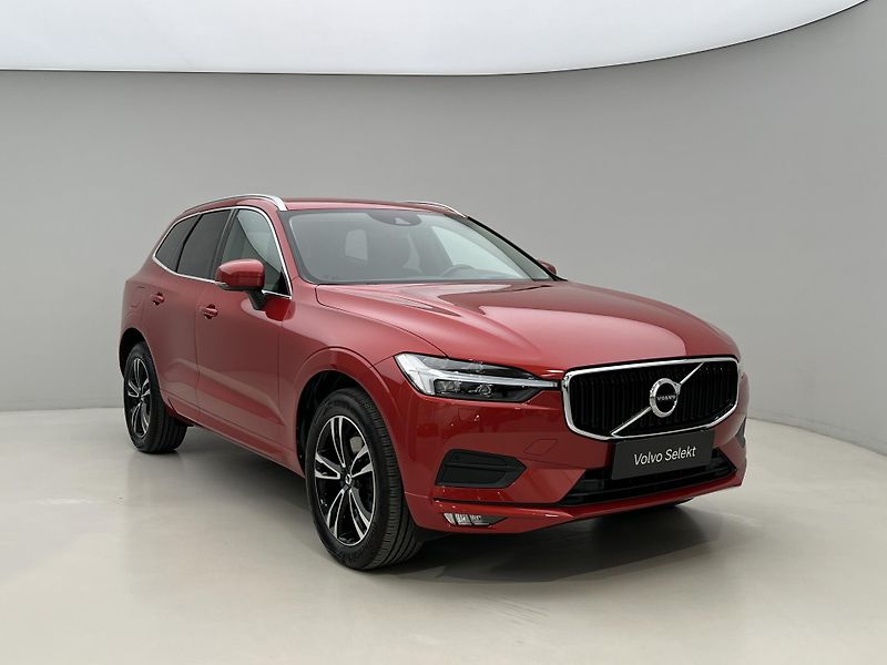 Volvo XC60 B4 MOMENTUM - fotka 8 z 46