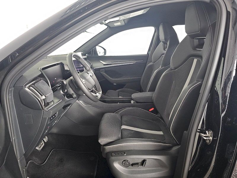 Škoda Kodiaq (2025) 2.0TDi 142kW 4X4 SPORTLINE 7S - fotka 6 z 33