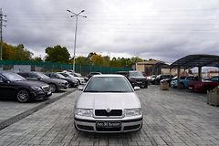 Škoda Octavia 1.6 MPi, klima, Al.kola, - fotografie inzerátu