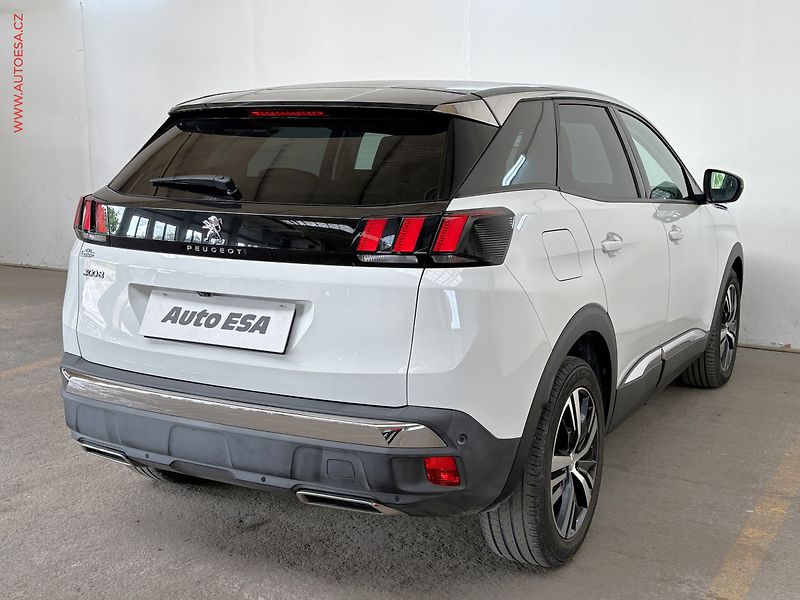 Peugeot 3008 (2017) 1.6 THP, Allure, AT, navi - fotka 4 z 17