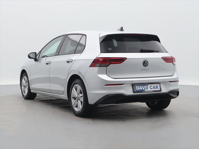 Volkswagen Golf 1,0 TSI 81kW Life M6 - fotka 5 z 33
